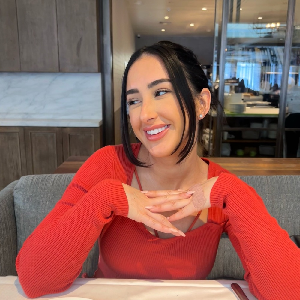 Meet your Posher, Elle